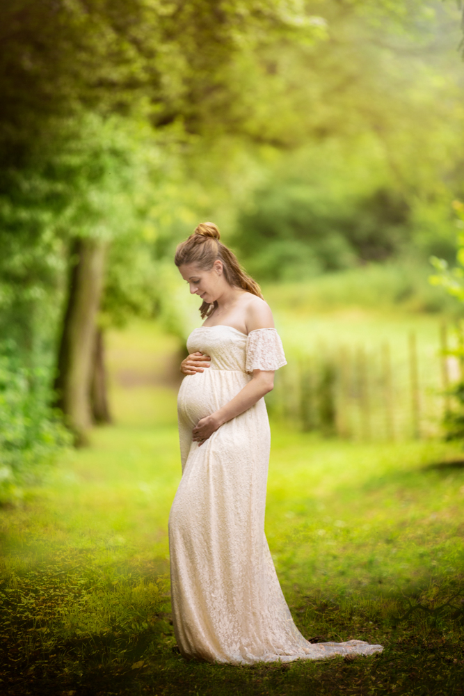 Familienfotograf Trier Bitburg Luxemburg Schwangerenbilder Babybauchbilder