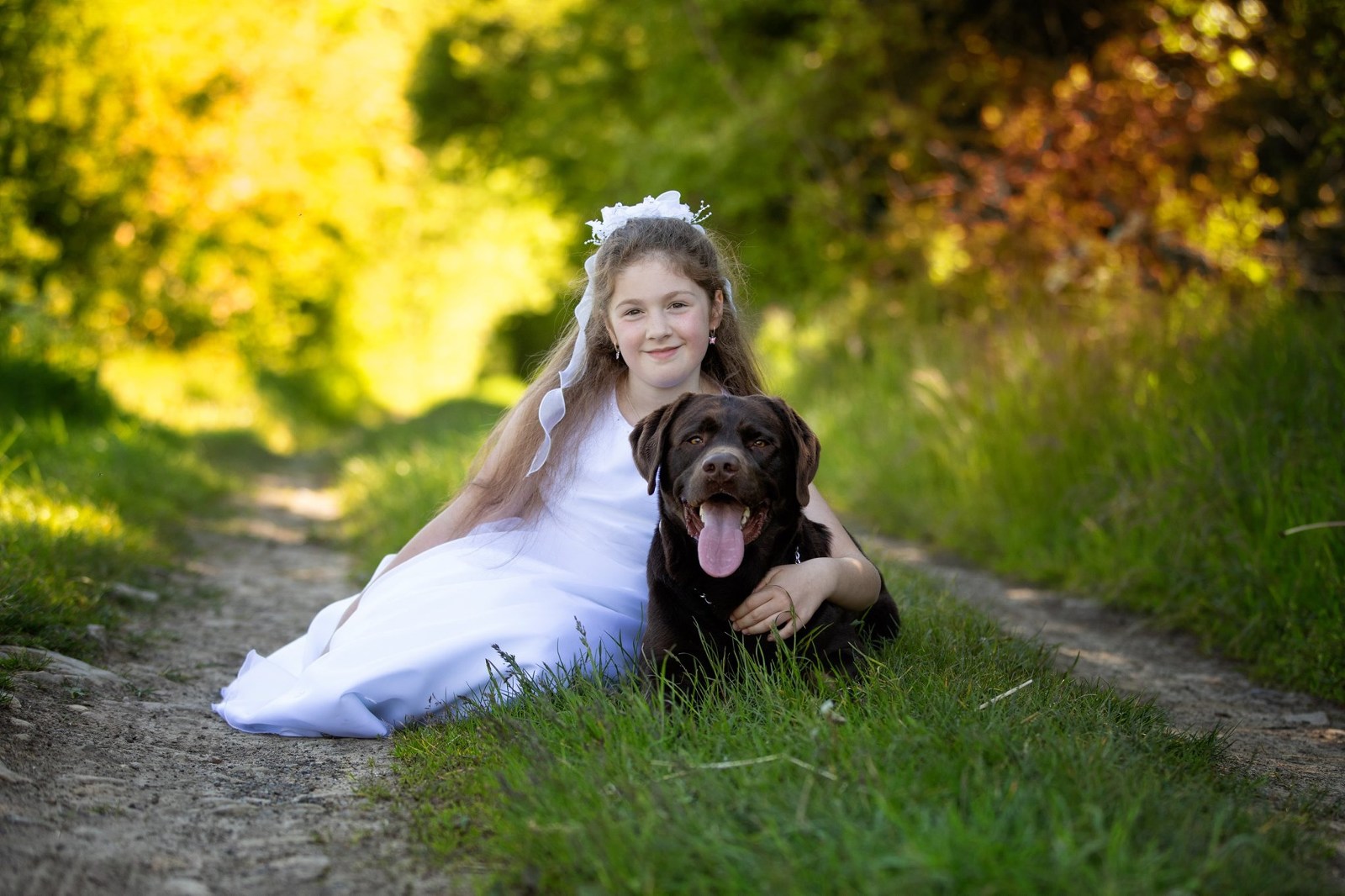 Familienfotograf Trier Bitburg Luxemburg Kommunion Kommunionskind Kommunionsanzug Kommunionskleid Fotograf